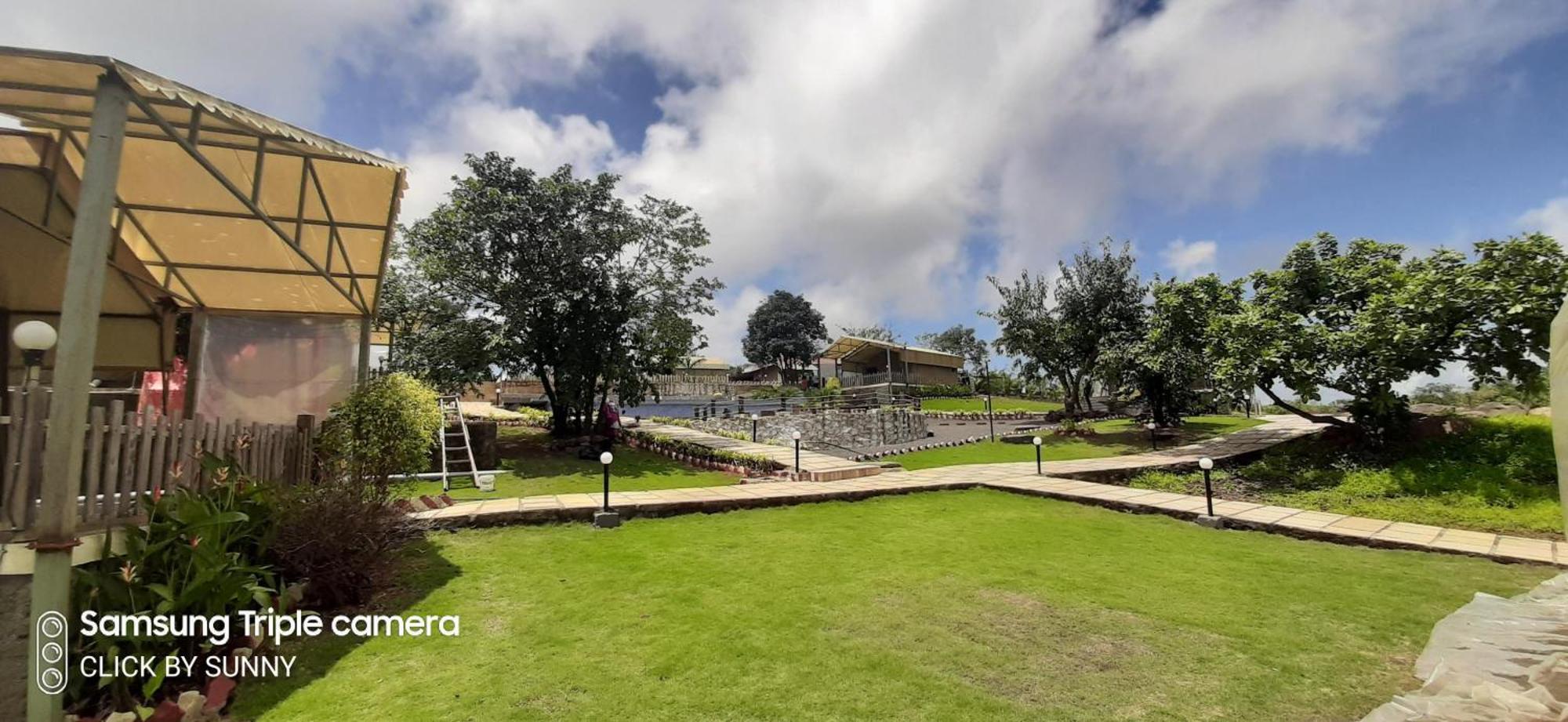 The Canvas Resort In Lonavla מראה חיצוני תמונה
