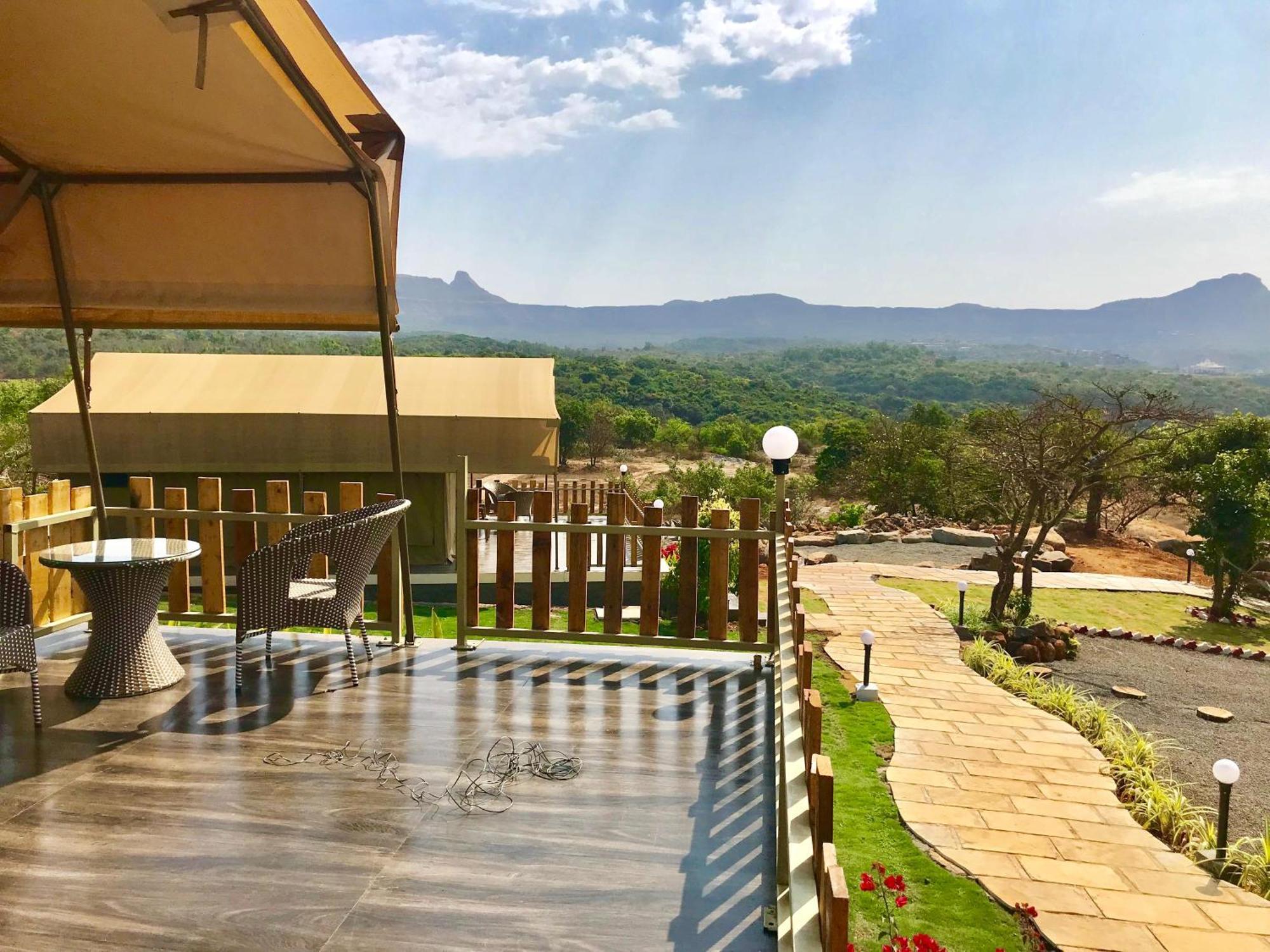 The Canvas Resort In Lonavla מראה חיצוני תמונה