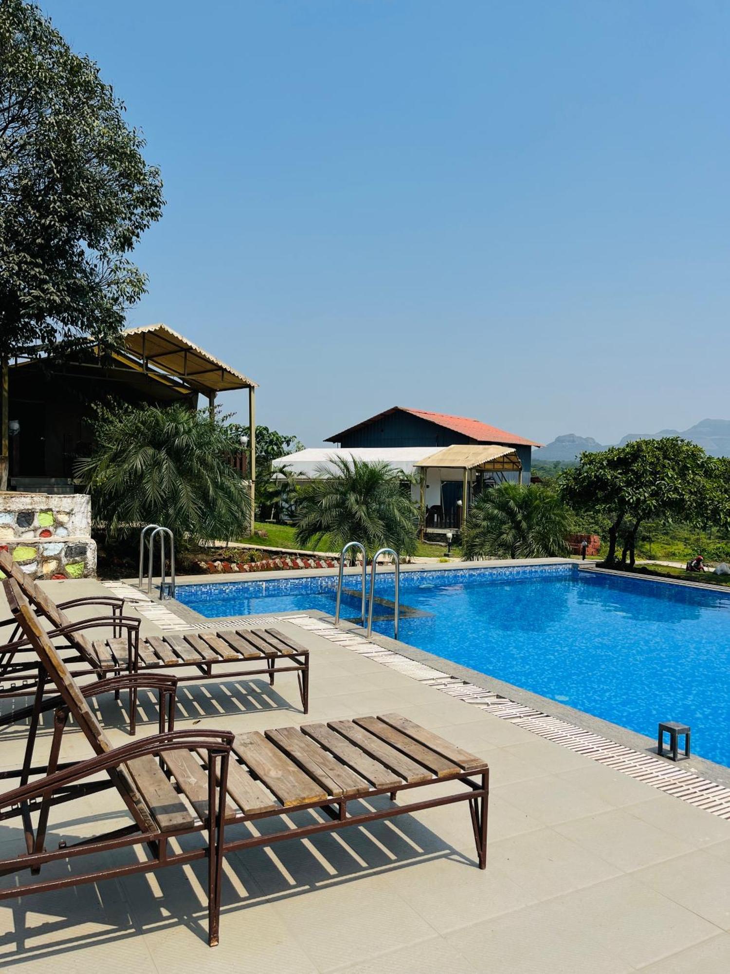The Canvas Resort In Lonavla מראה חיצוני תמונה